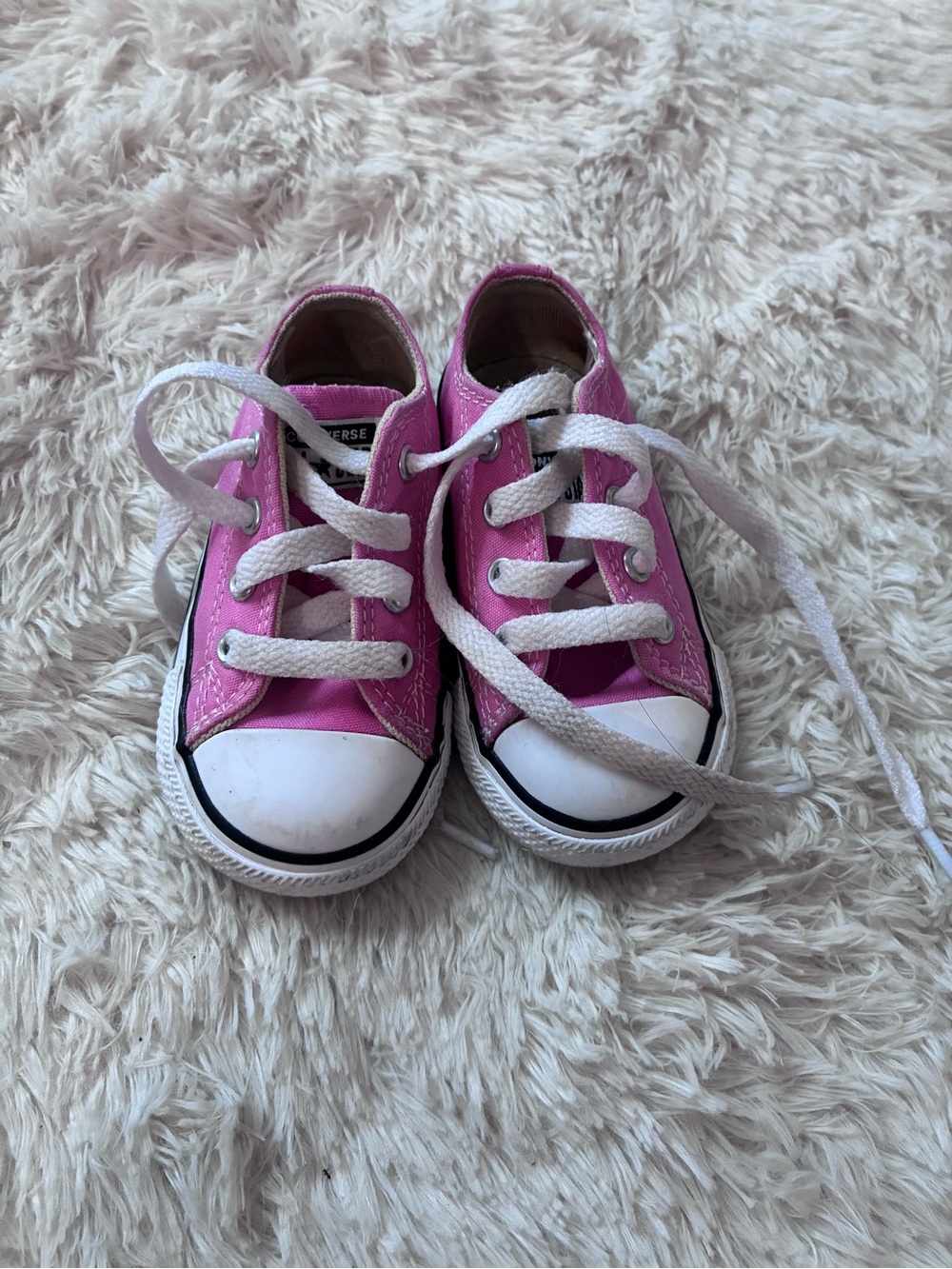 Converse Toddler Pink Low-Top Canvas Sneakers with White Laces